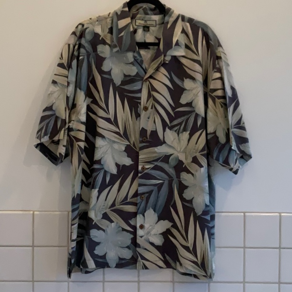 Tommy Bahama Camp Shirt Short Soft Blues Tropical Print 100% Silk XL